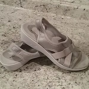 EASY SPIRIT sandal size 8W